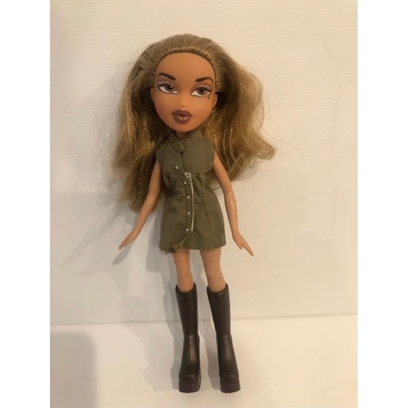 Vintage 2001 First Edition‎ Bratz Yasmin Doll - Picture 3 of 7